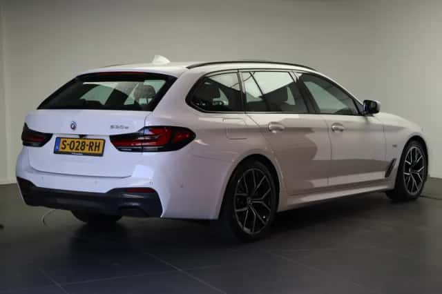 BMW 5-Serie (2023) thumbnail 3
