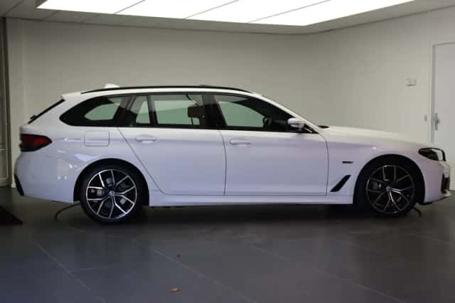 BMW 5-Serie (2023) thumbnail 4