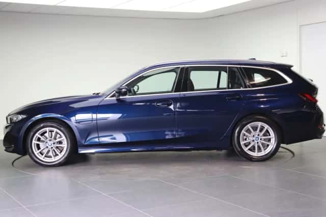 BMW 3-Serie (2023) thumbnail 2