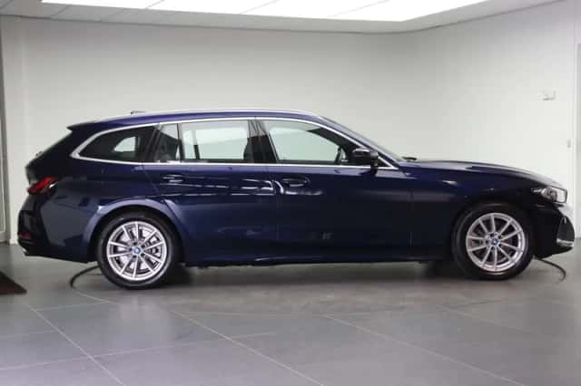 BMW 3-Serie (2023) thumbnail 4