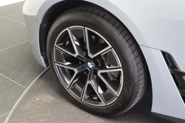 BMW 4-Serie (2025) thumbnail 6