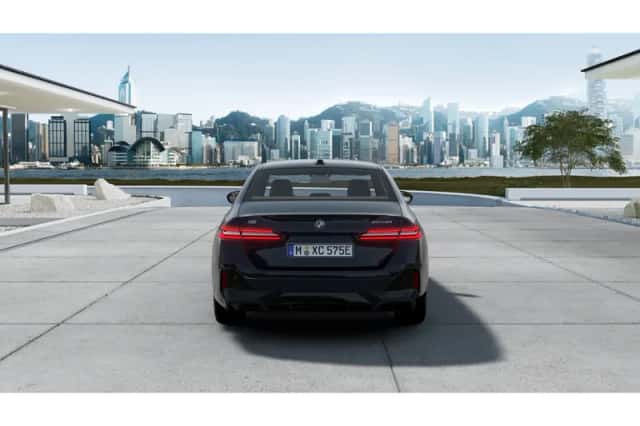 BMW i5 (2026) thumbnail 6