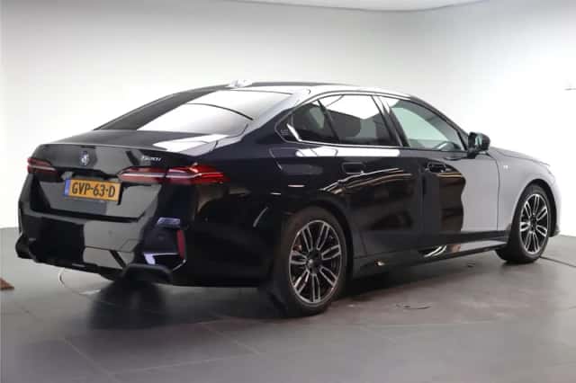 BMW 5-Serie (2024) thumbnail 3