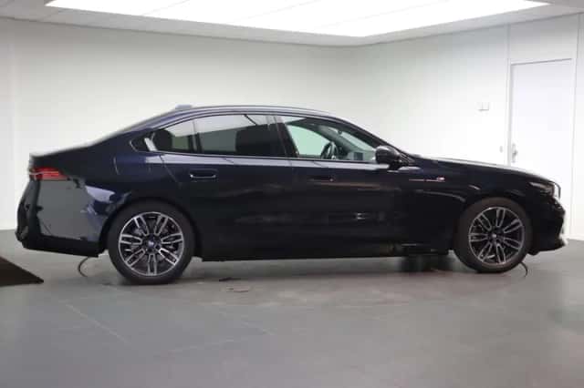 BMW 5-Serie (2024) thumbnail 4