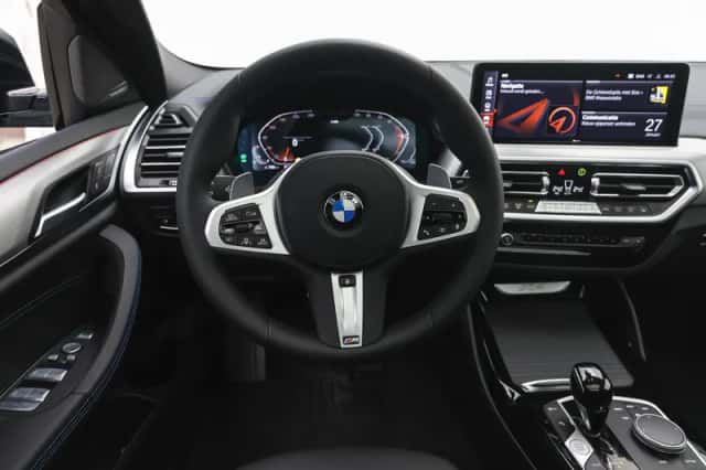 BMW X4 (2026) thumbnail 3