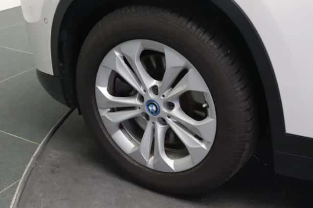 BMW X1 (2022) thumbnail 6