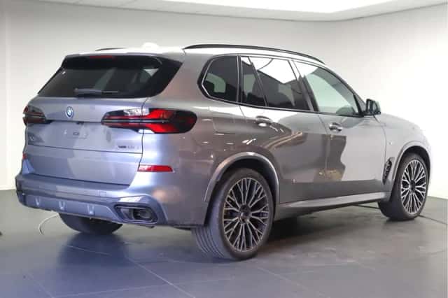 BMW X5 (2025) thumbnail 3