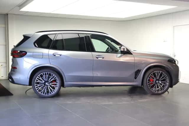BMW X5 (2025) thumbnail 4
