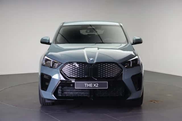 BMW iX2 (2026) thumbnail 6