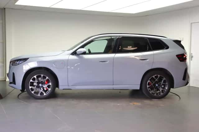 BMW X3 (2025) thumbnail 2