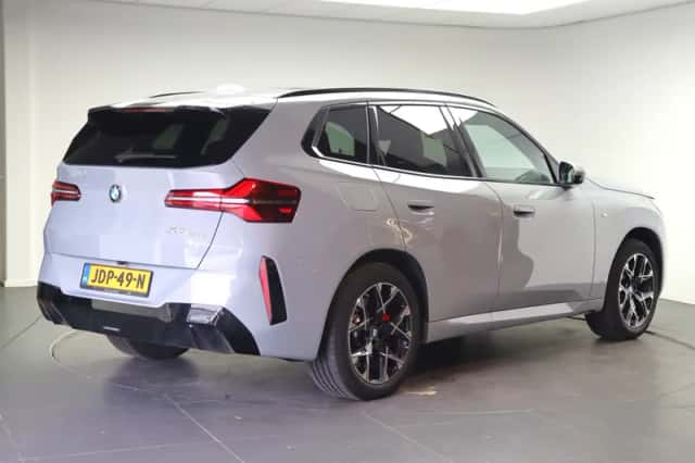 BMW X3 (2025) thumbnail 3