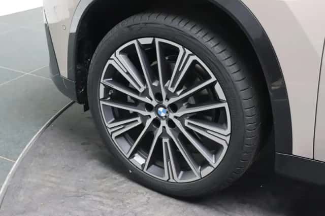 BMW X1 (2026) thumbnail 6