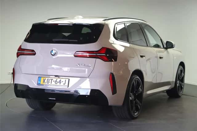 BMW X3 (2026) thumbnail 3