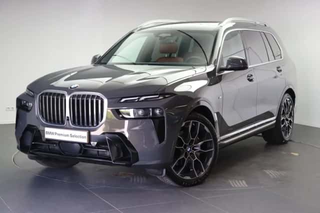 BMW X7 (2025) thumbnail 1