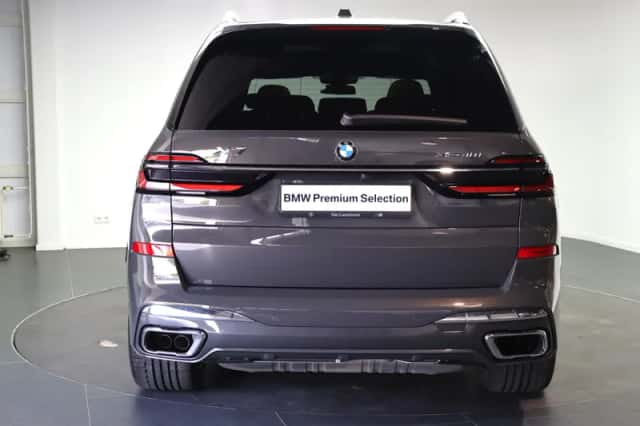 BMW X7 (2025) thumbnail 3