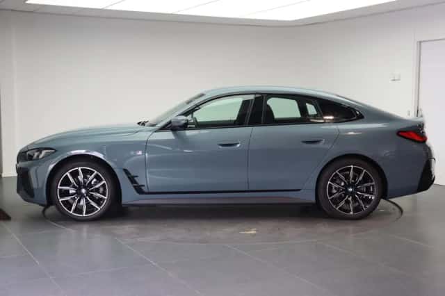 BMW i4 (2025) thumbnail 2