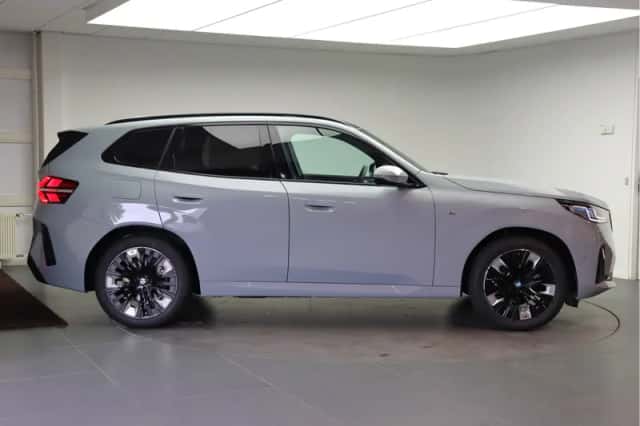 BMW X3 (2026) thumbnail 4