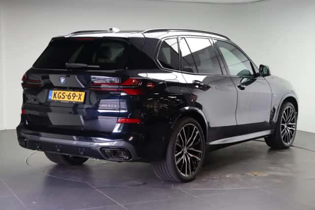 BMW X5 (2026) thumbnail 3