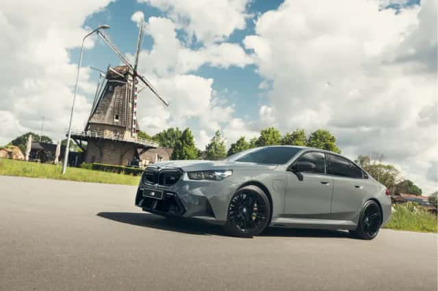 BMW M5 (2026) thumbnail 2