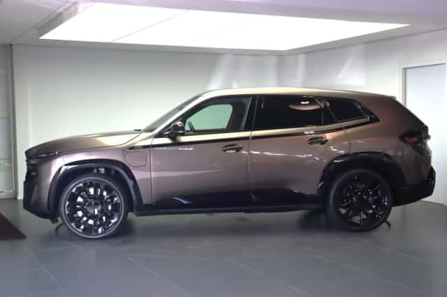 BMW XM (2026) thumbnail 3