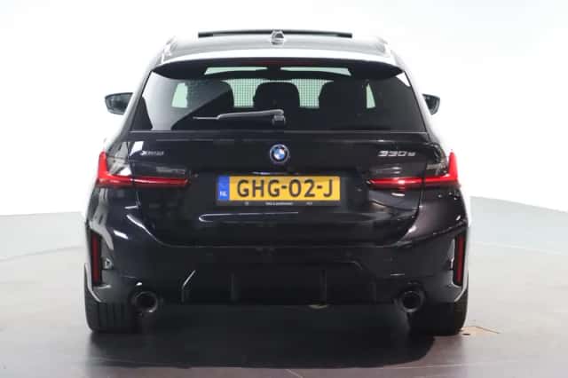 BMW 3-Serie (2024) thumbnail 3
