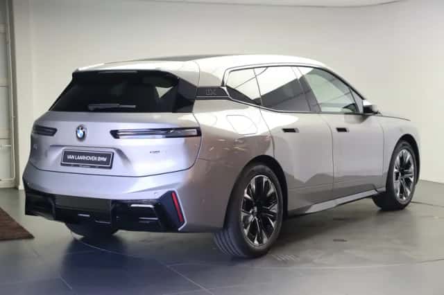 BMW iX (2026) thumbnail 3