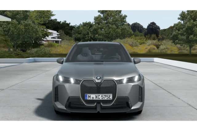 BMW iX (2026) thumbnail 3