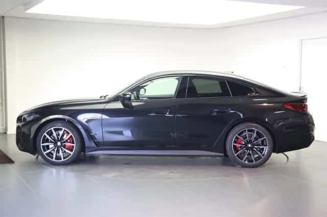 BMW i4 (2026) thumbnail 2