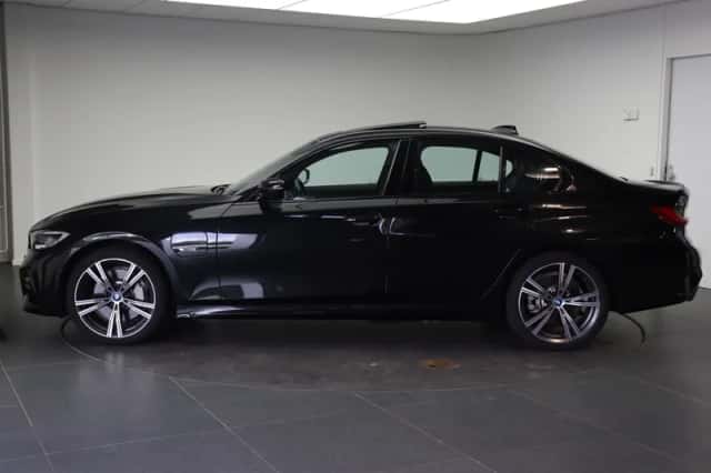 BMW 3-Serie (2022) thumbnail 3