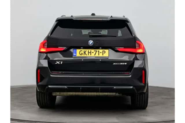 BMW X1 (2024) thumbnail 3