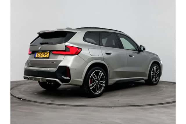 BMW X1 (2024) thumbnail 4