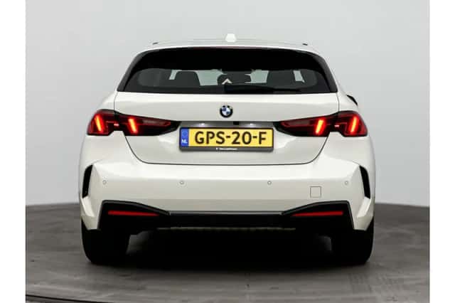 BMW 1-Serie (2024) thumbnail 3