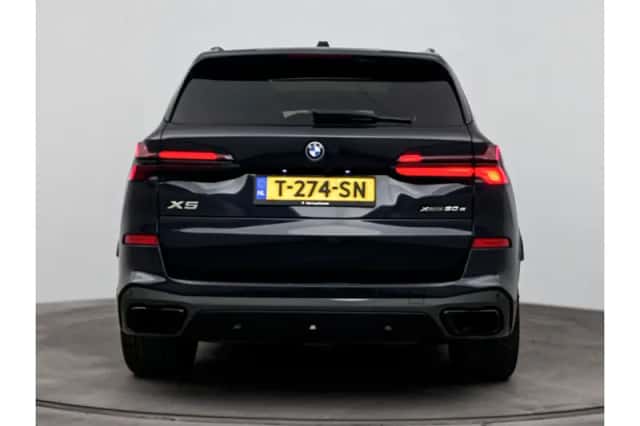 BMW X5 (2023) thumbnail 3