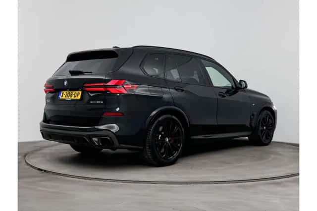 BMW X5 (2023) thumbnail 4