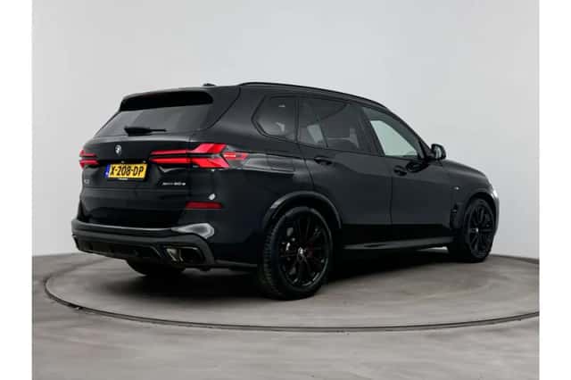 BMW X5 (2023) thumbnail 4