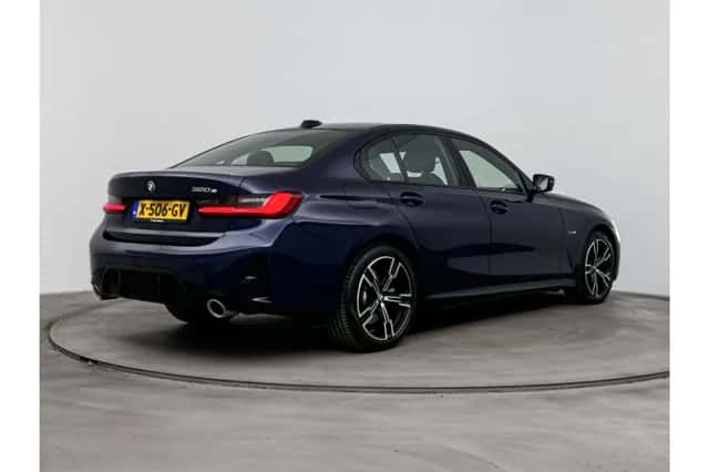 BMW 3-Serie (2023) thumbnail 4