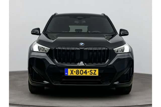 BMW X1 (2024) thumbnail 5