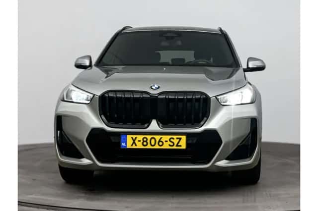 BMW X1 (2024) thumbnail 5