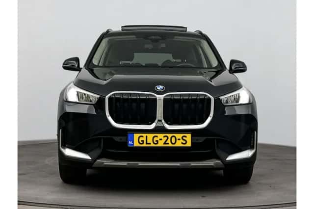 BMW X1 (2024) thumbnail 5
