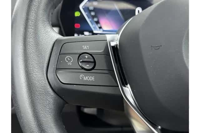 BMW X1 (2024) thumbnail 6