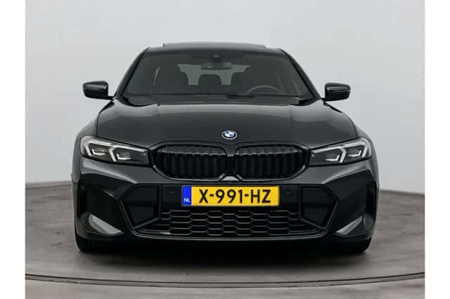 BMW 3-Serie (2023) thumbnail 5
