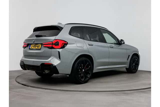 BMW X3 (2024) thumbnail 4