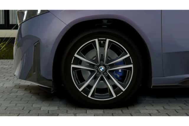BMW iX3 (2026) thumbnail 5