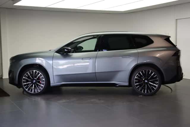 BMW iX3 (2026) thumbnail 2
