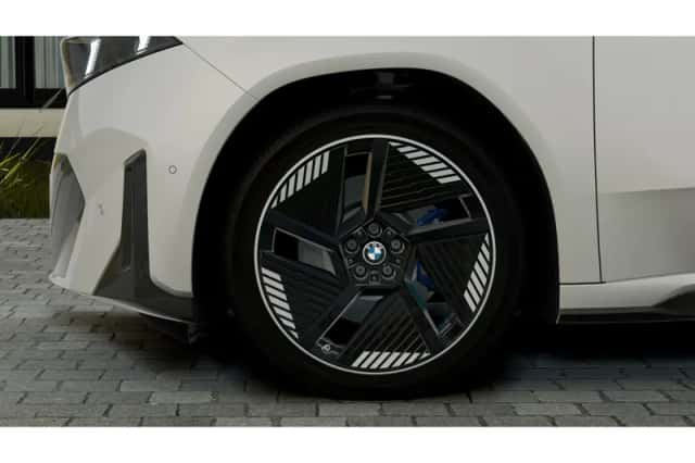 BMW iX3 (2026) thumbnail 5