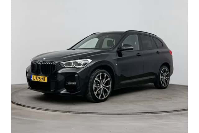 BMW X1 (2021) thumbnail 1