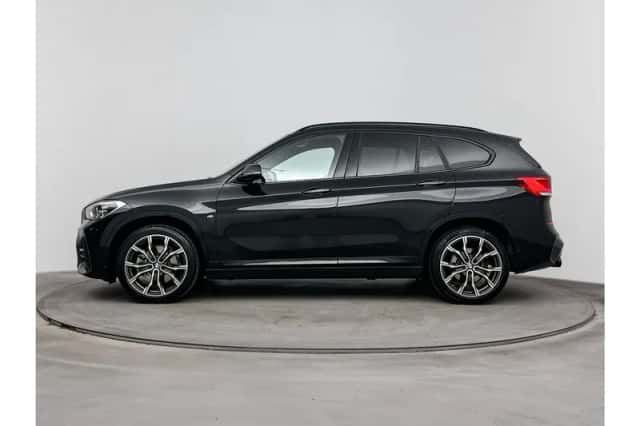 BMW X1 (2021) thumbnail 2