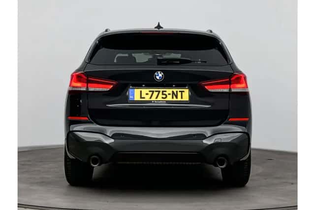 BMW X1 (2021) thumbnail 3