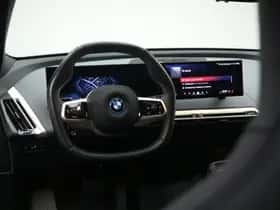 BMW iX (2023) thumbnail 20