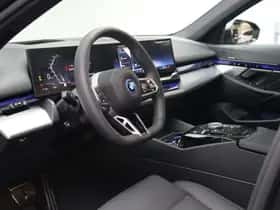 BMW i5 (2025) thumbnail 7